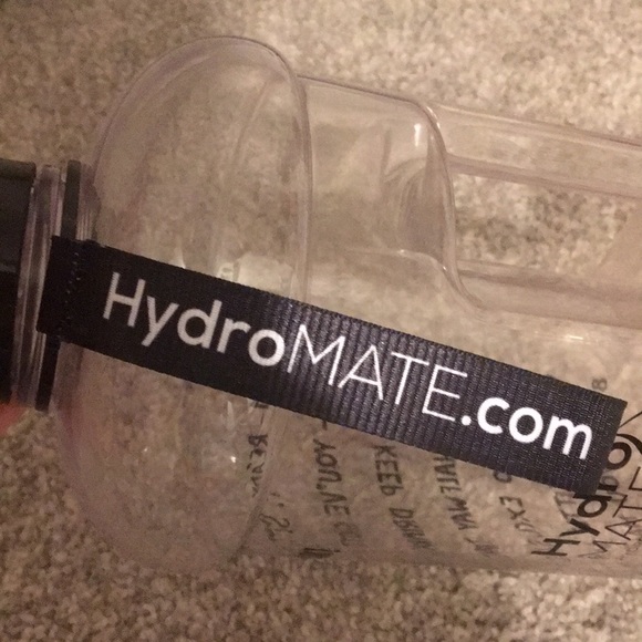 HydroMATE - 64 oz. (Half Gallon) BPA Free Plastic Bottle - Picture 8 of 10